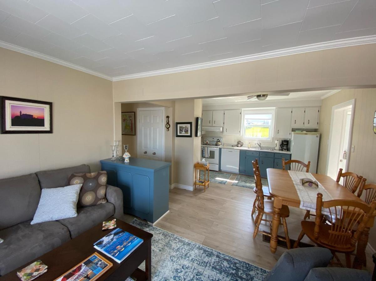 Rocky Harbour Oceanfront Villa ภายนอก รูปภาพ